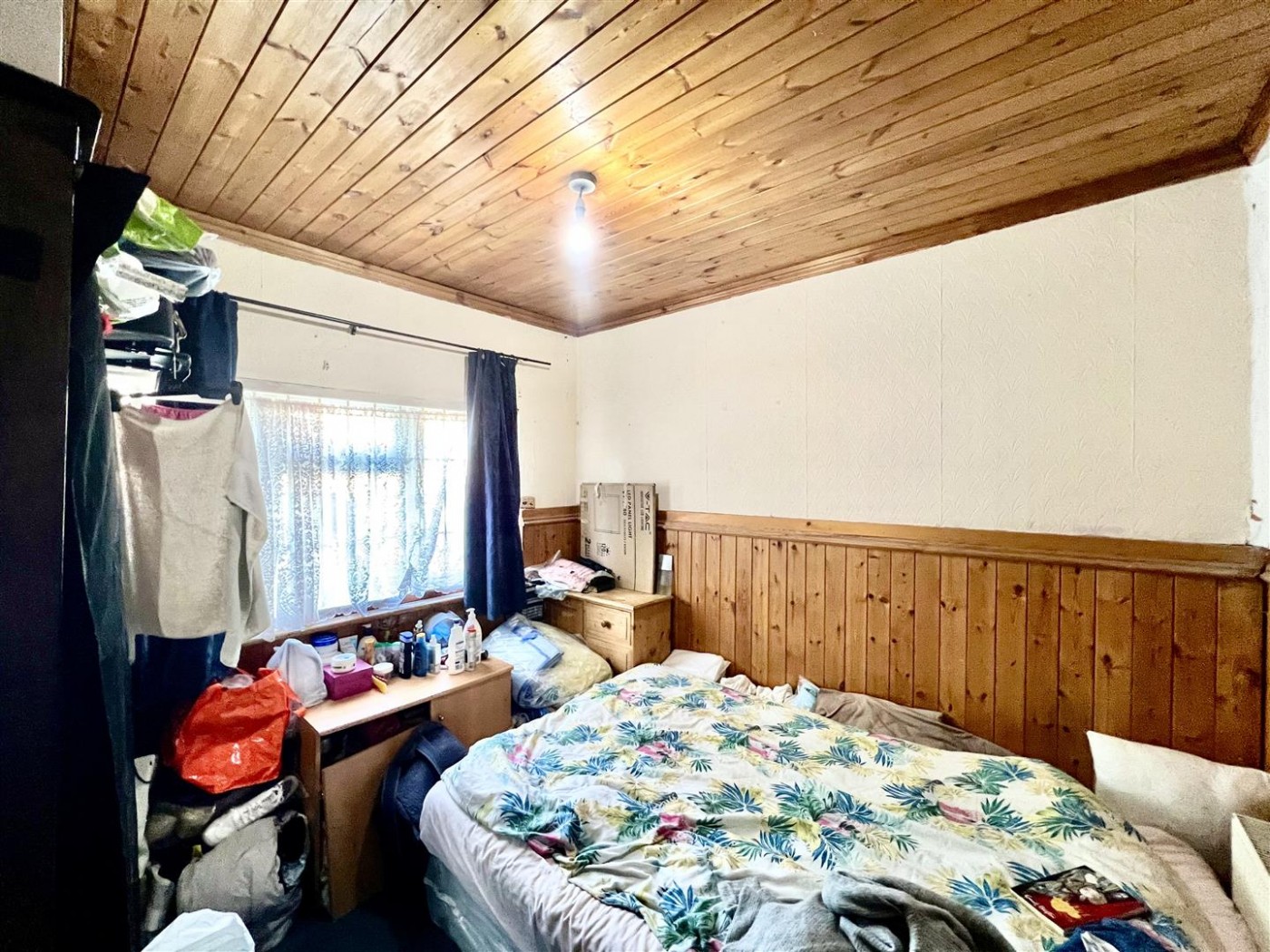 Images for The Avenue, Cranford, TW5