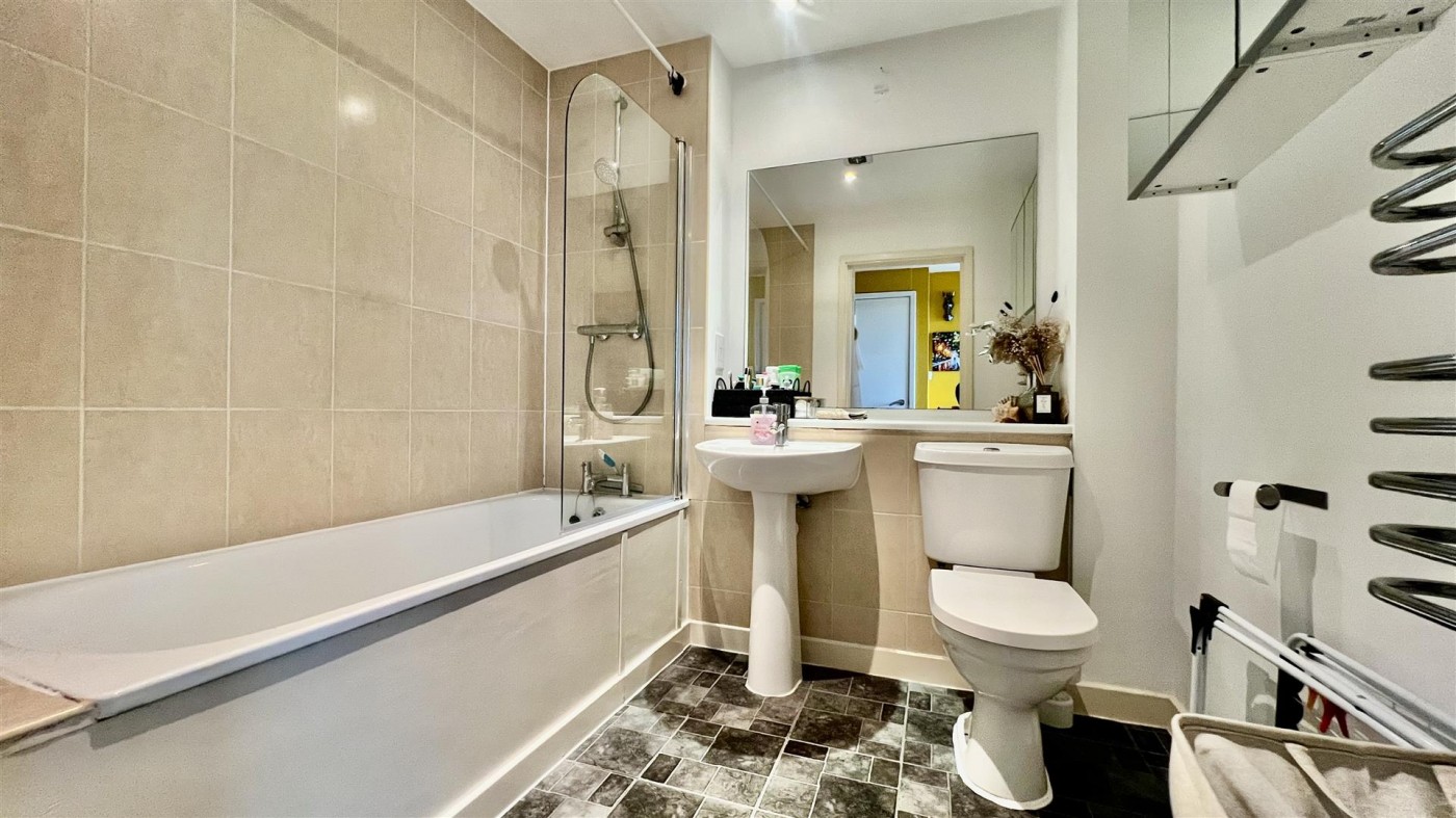Images for Canalside Gardens, Southall, UB2