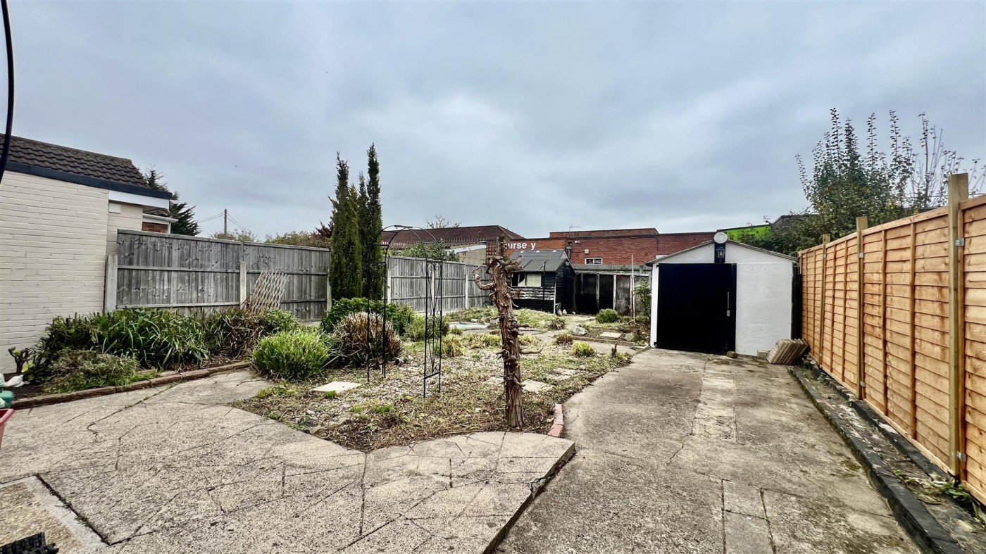 Images for Blackberry Farm Close, Heston, TW5
