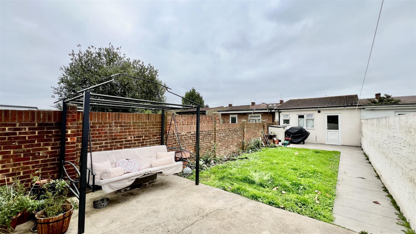 Images for Scotts Road, Southall, UB2