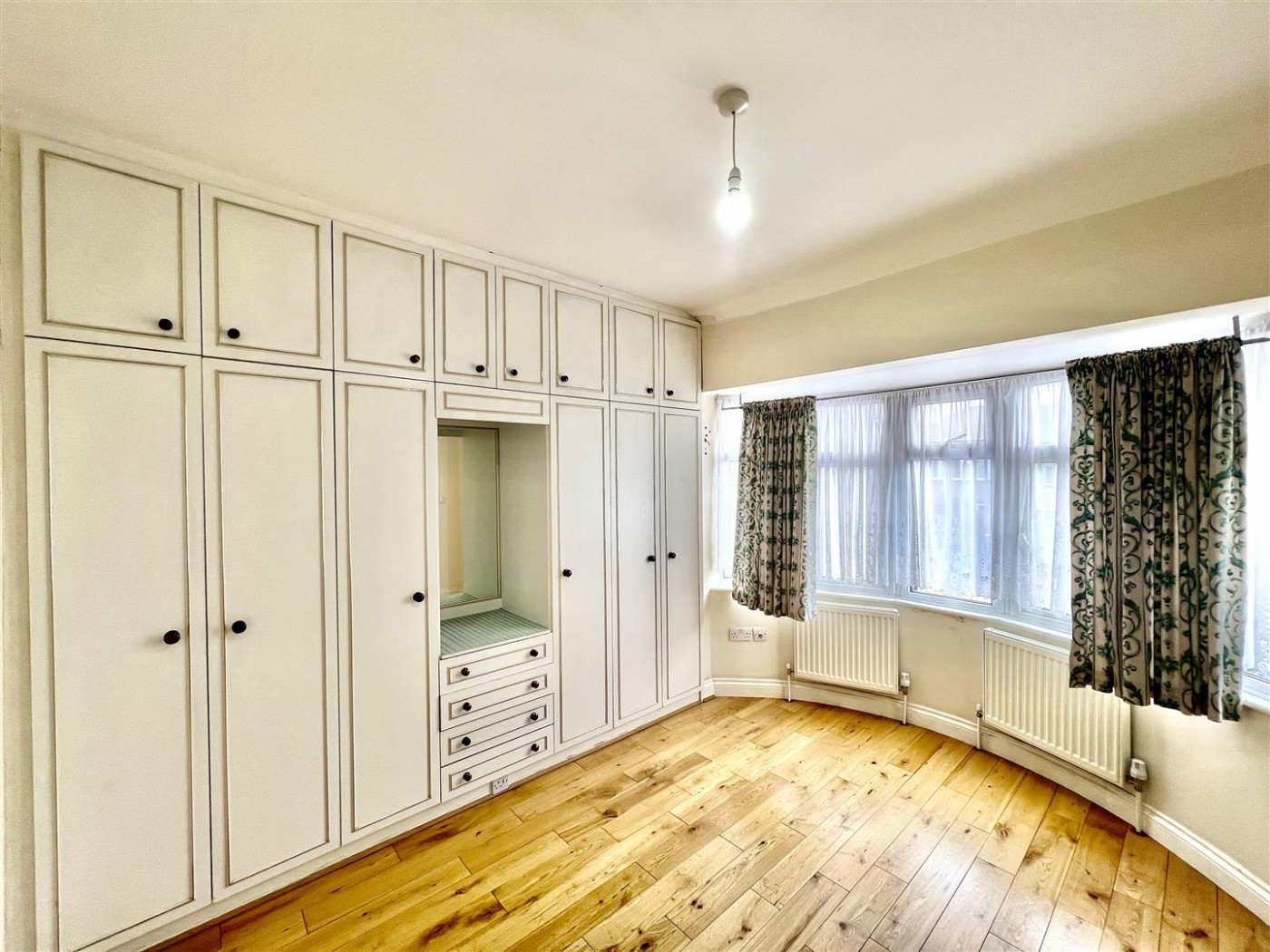 Images for Sunnycroft Road, Southall, UB1