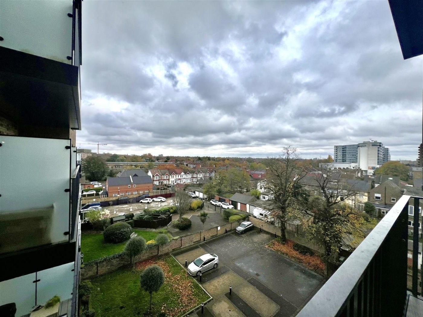 Images for 35 Lampton Road, Hounslow, TW3