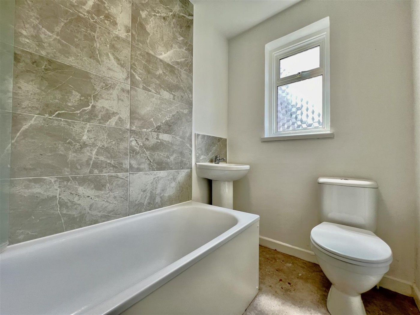 Images for Elmcroft Close, Feltham, TW14