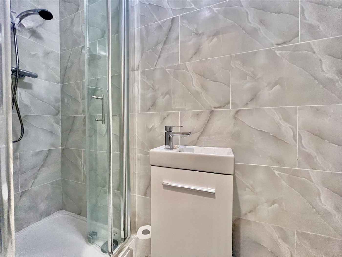 Images for Basildene Road, Hounslow, TW4