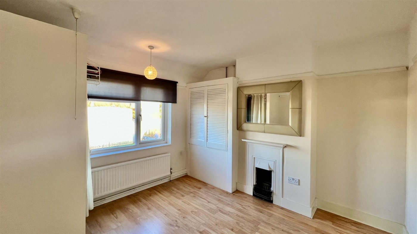 Images for Durham Avenue, Heston, TW5