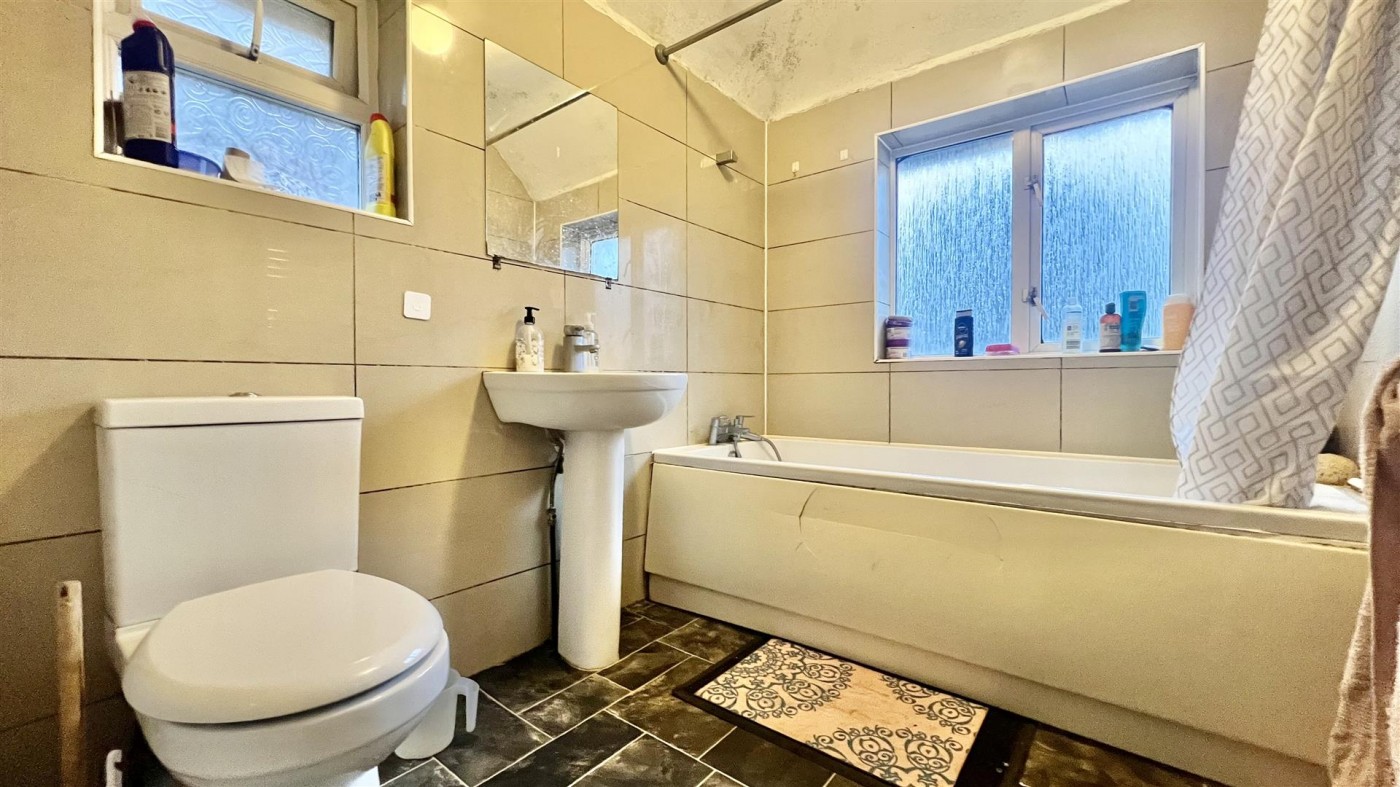 Images for The Crossways, Heston, TW5