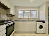 Images for Harlech Gardens, Heston, TW5