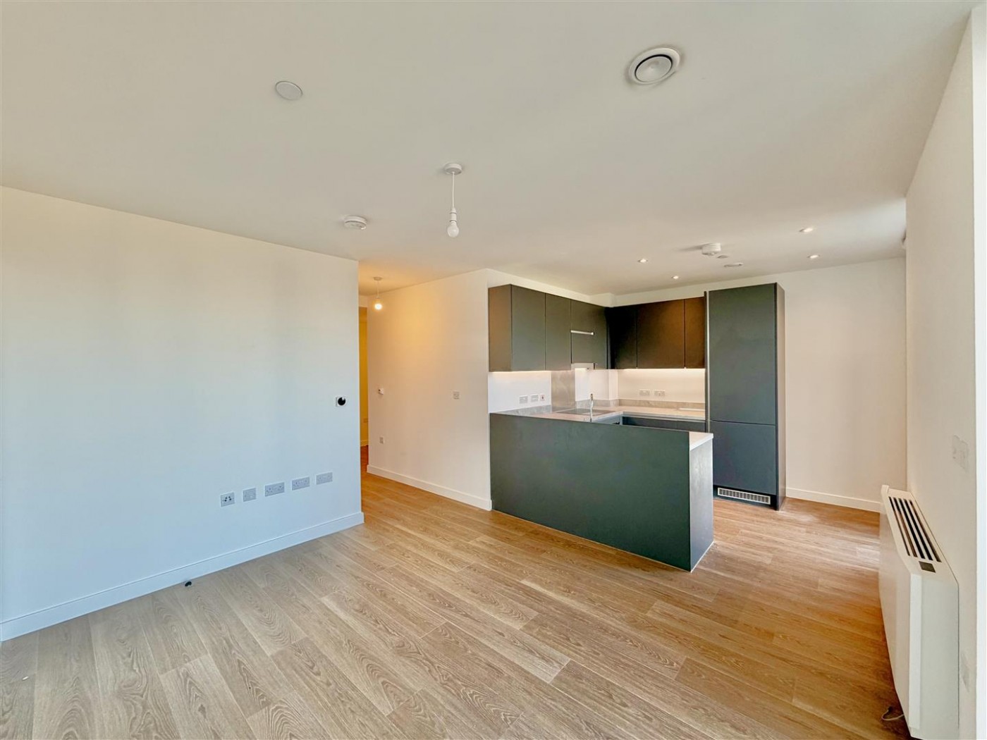 Images for New Road Triangle, Feltham, TW14