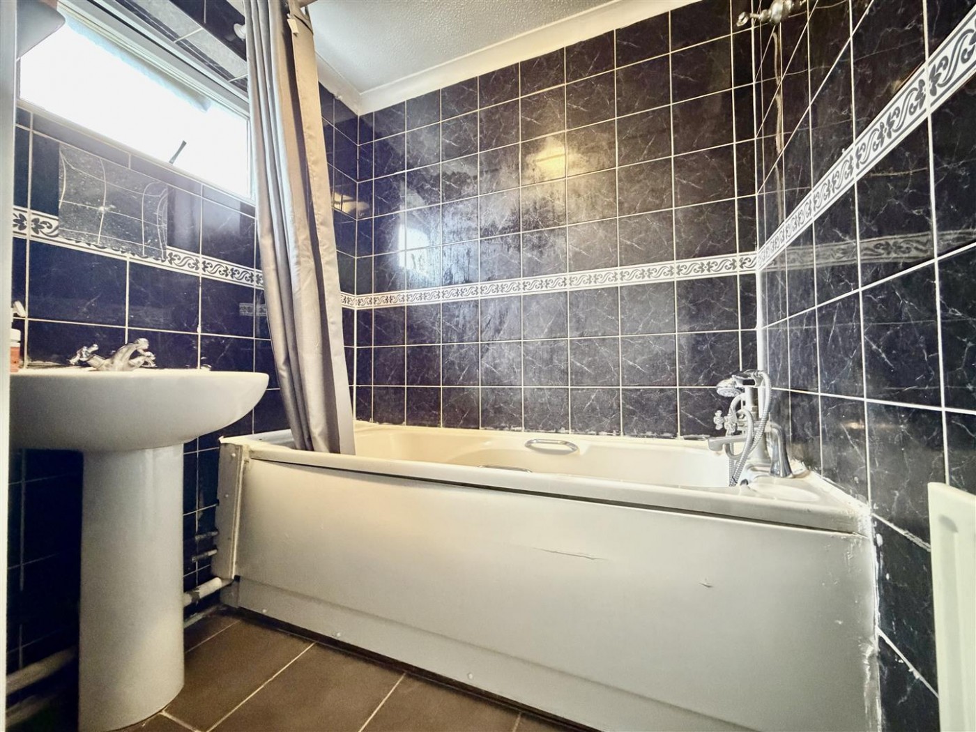 Images for Stanborough Road, Hounslow, TW3