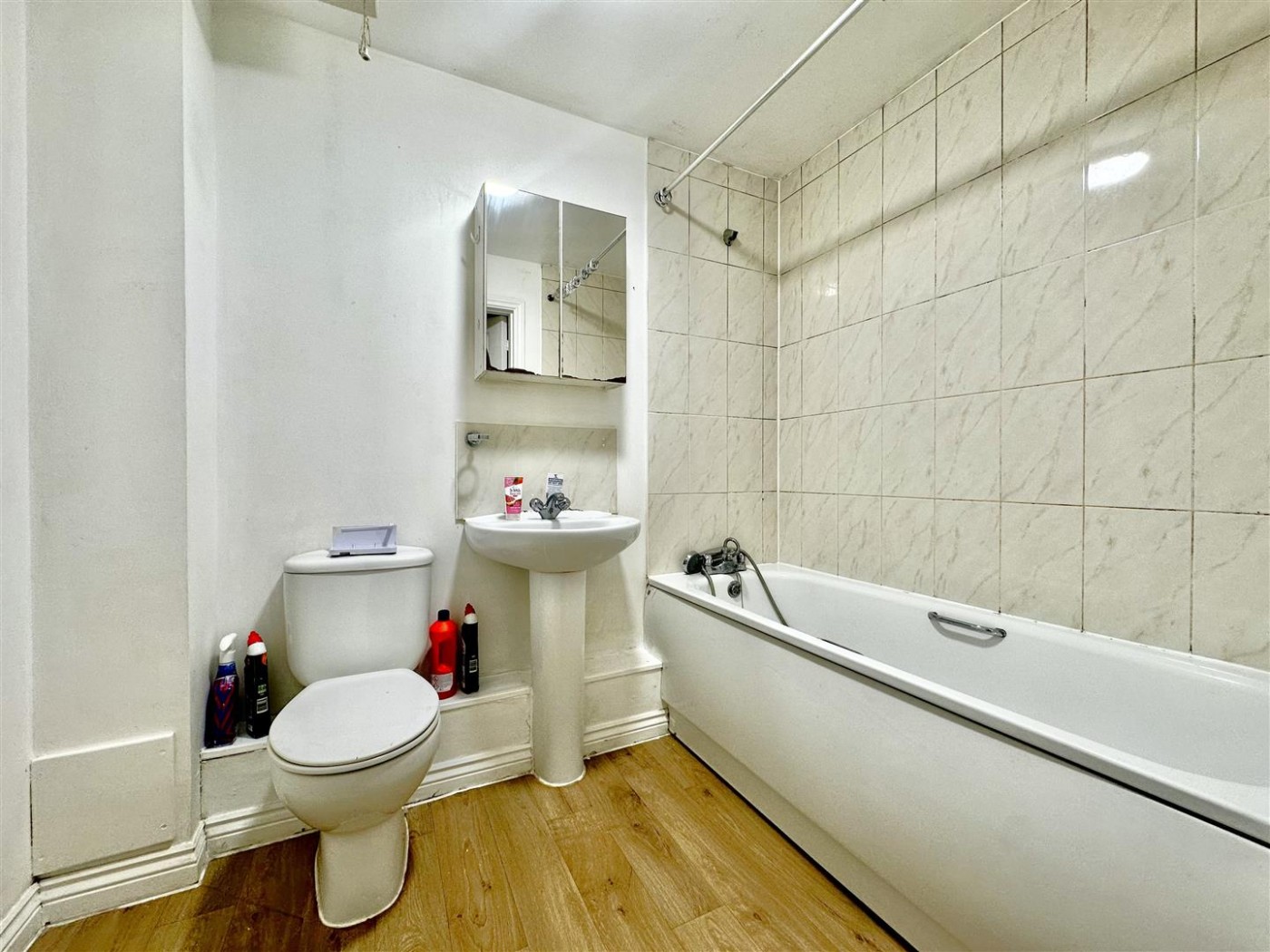 Images for Blackburn Way, Hounslow, TW4