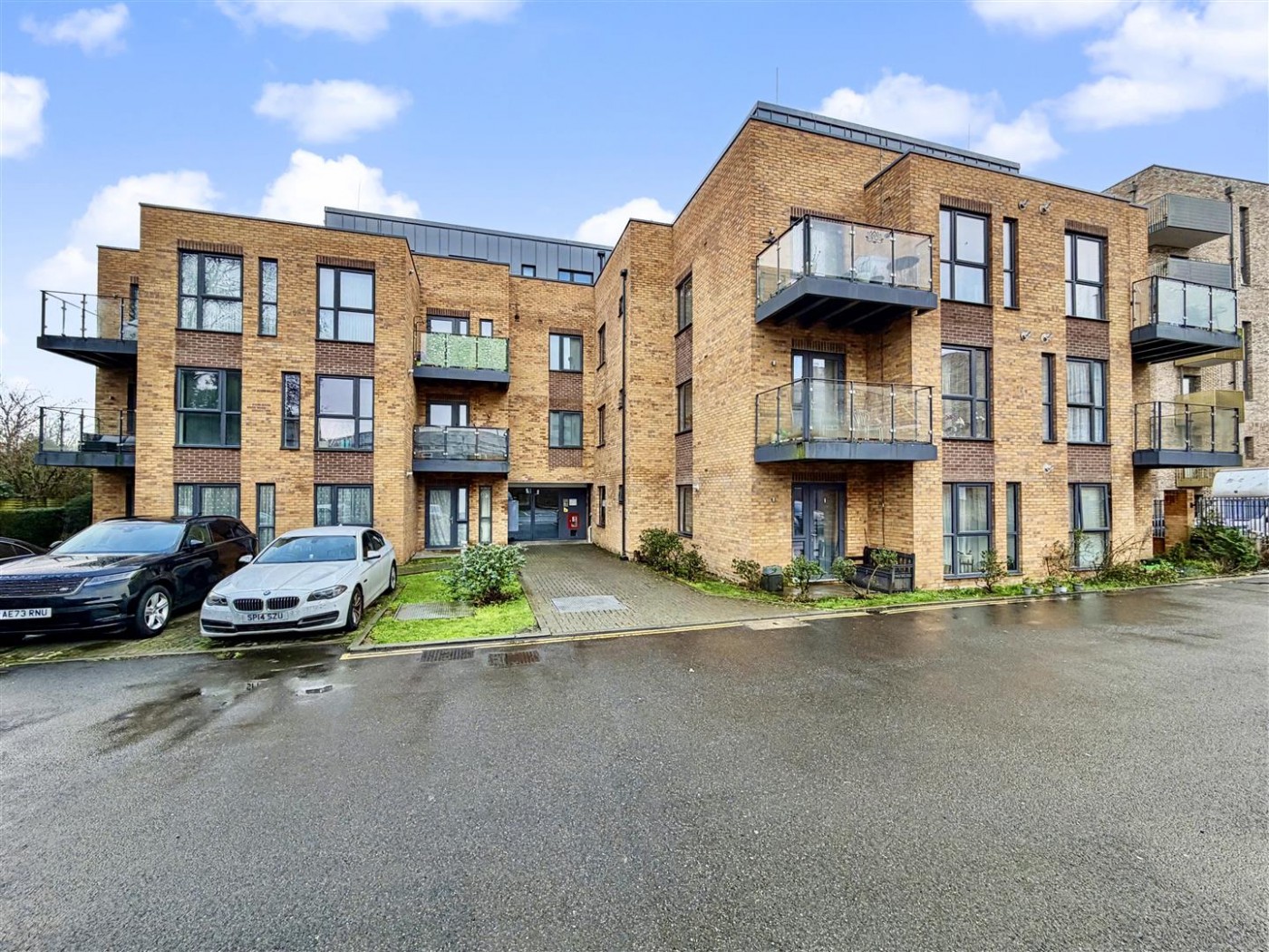 Images for Dominion Court, London Road, Hounslow, TW3