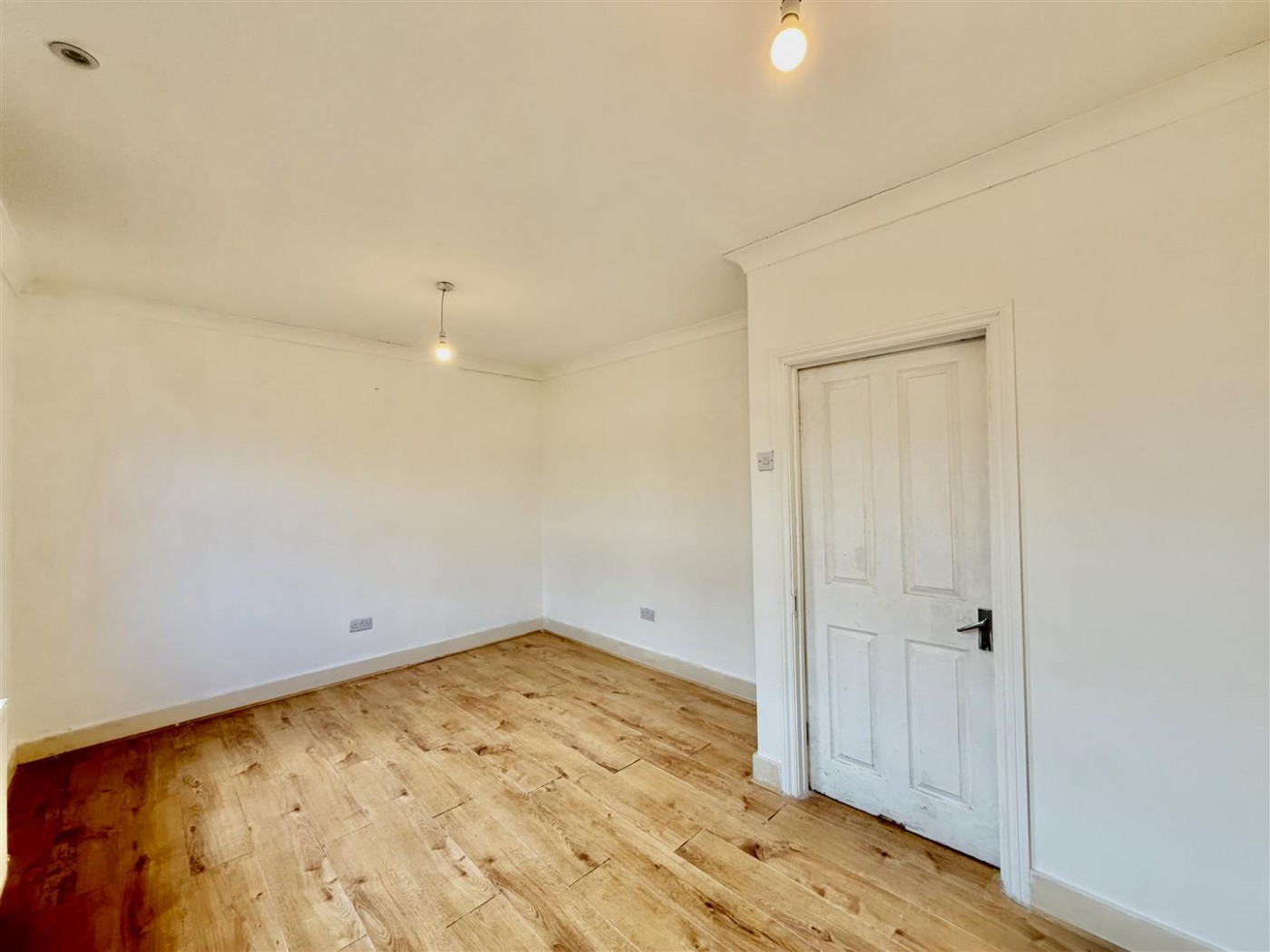 Images for Standard Road, Hounslow, TW4