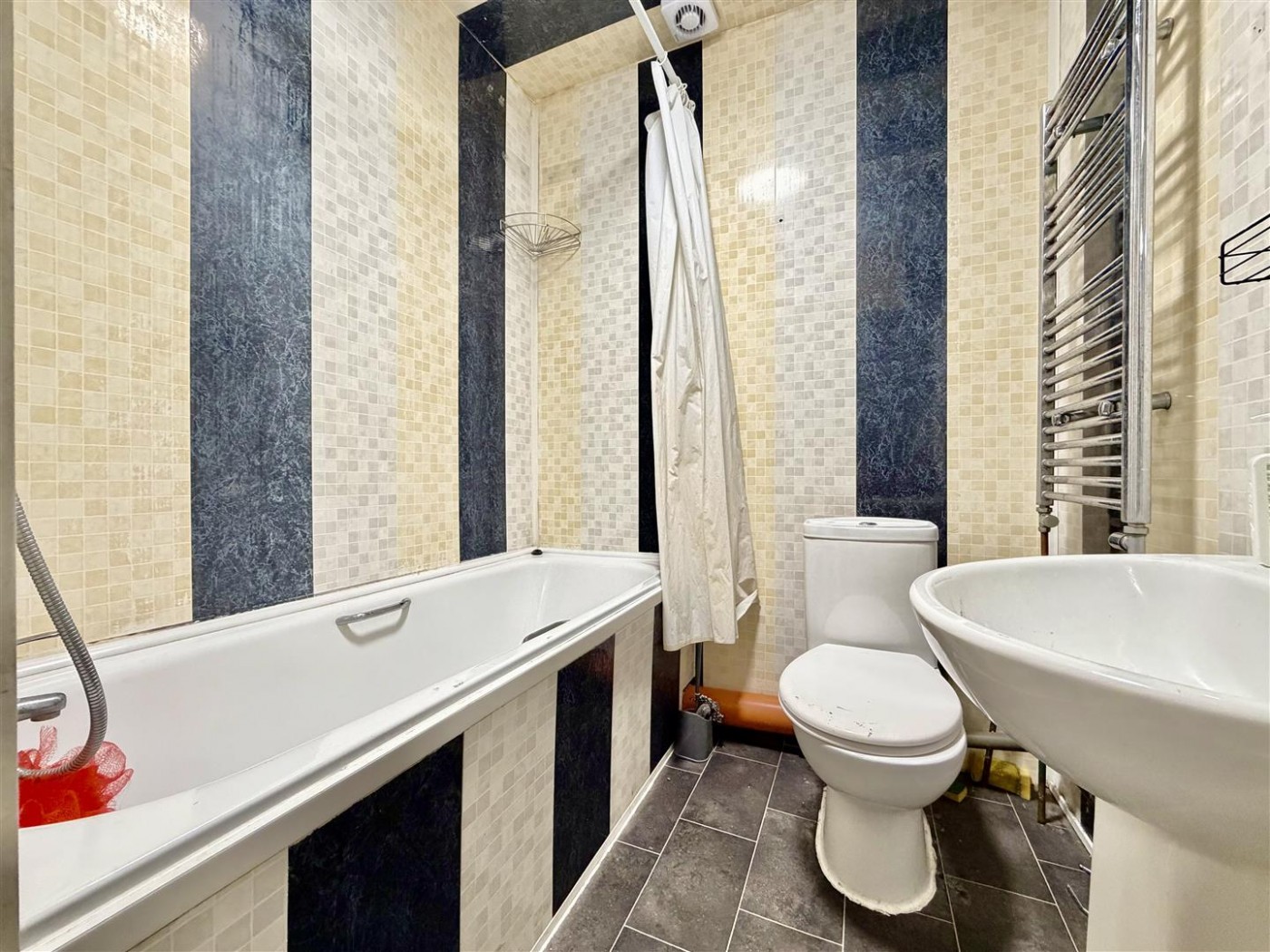 Images for Groveley Road, Sunbury-On-Thames, TW16