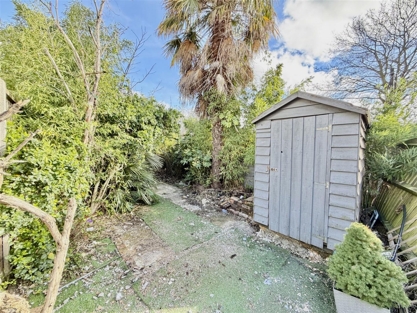 Images for Fredellen, Alfred Road, Feltham, TW13