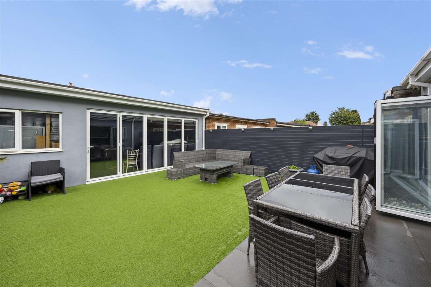 Images for Fern Lane, Heston, TW5