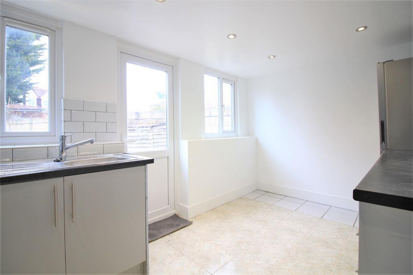 Images for Ash Grove, Heston, TW5