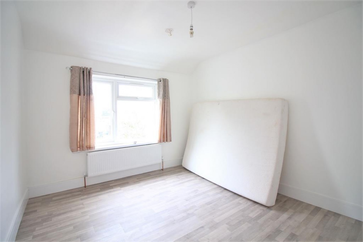 Images for Ash Grove, Heston, TW5