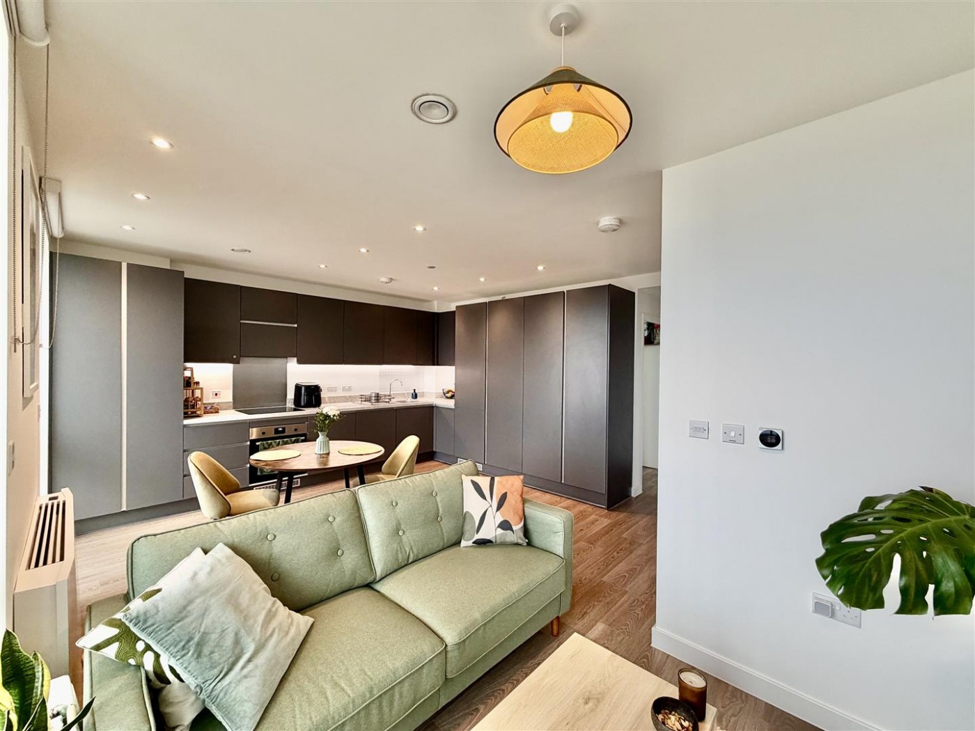 Images for New Road Triangle, Feltham, TW14