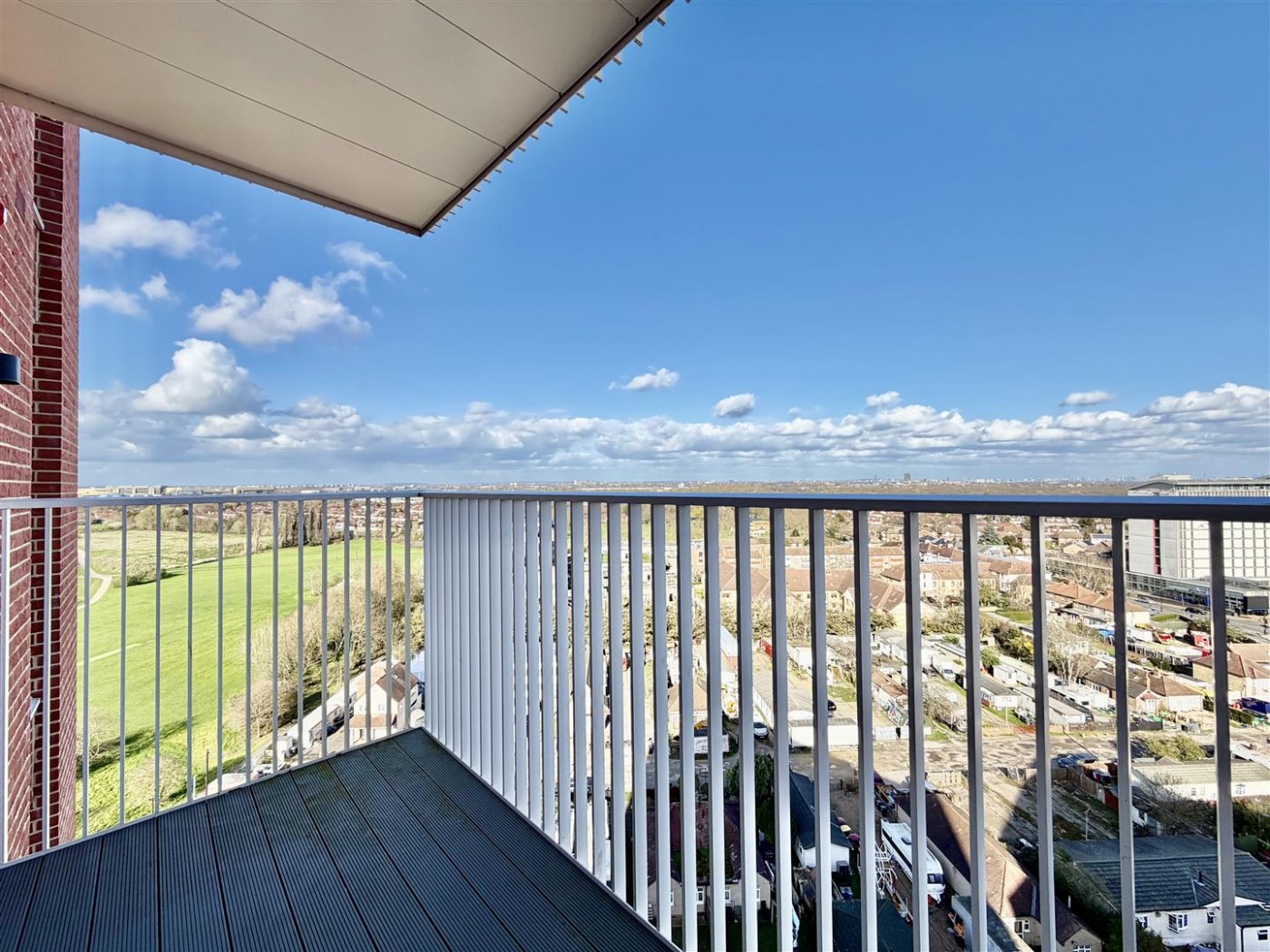 Images for New Road Triangle, Feltham, TW14