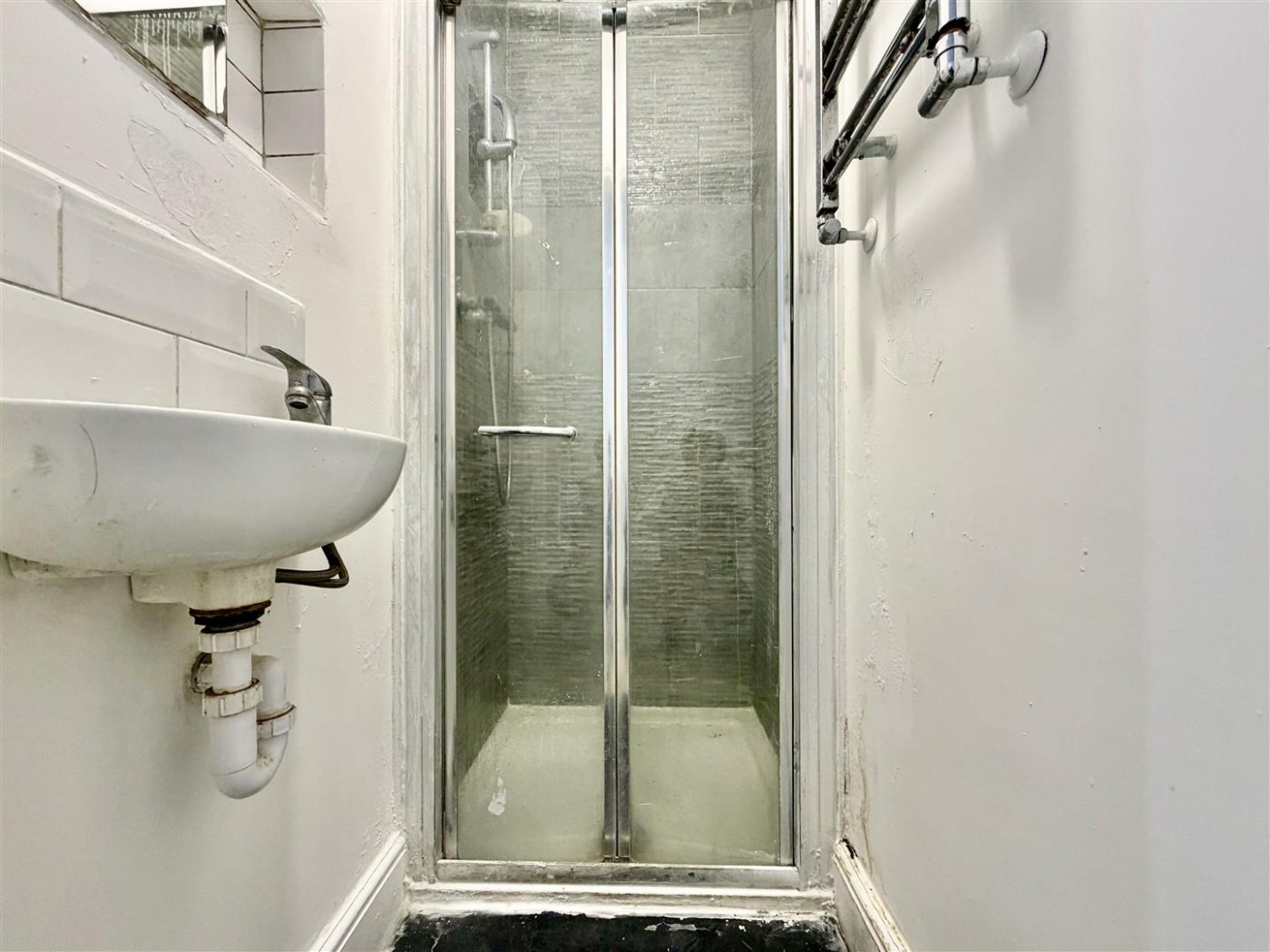 Images for Myrtle Road, Hounslow, TW3