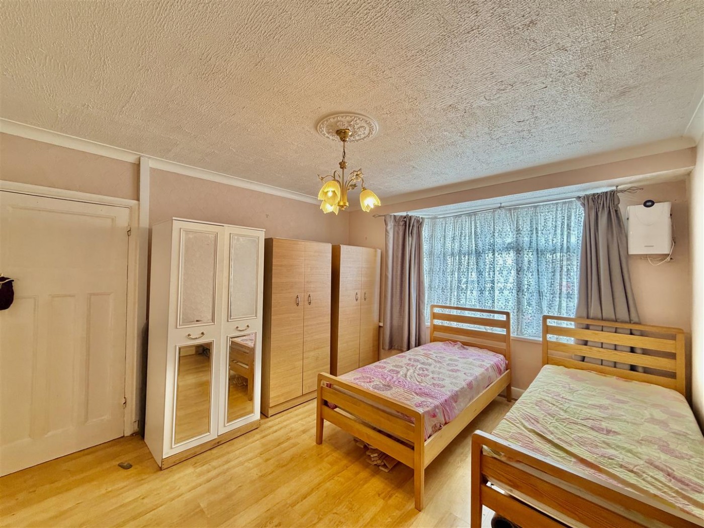 Images for Mornington Crescent, Cranford, TW5