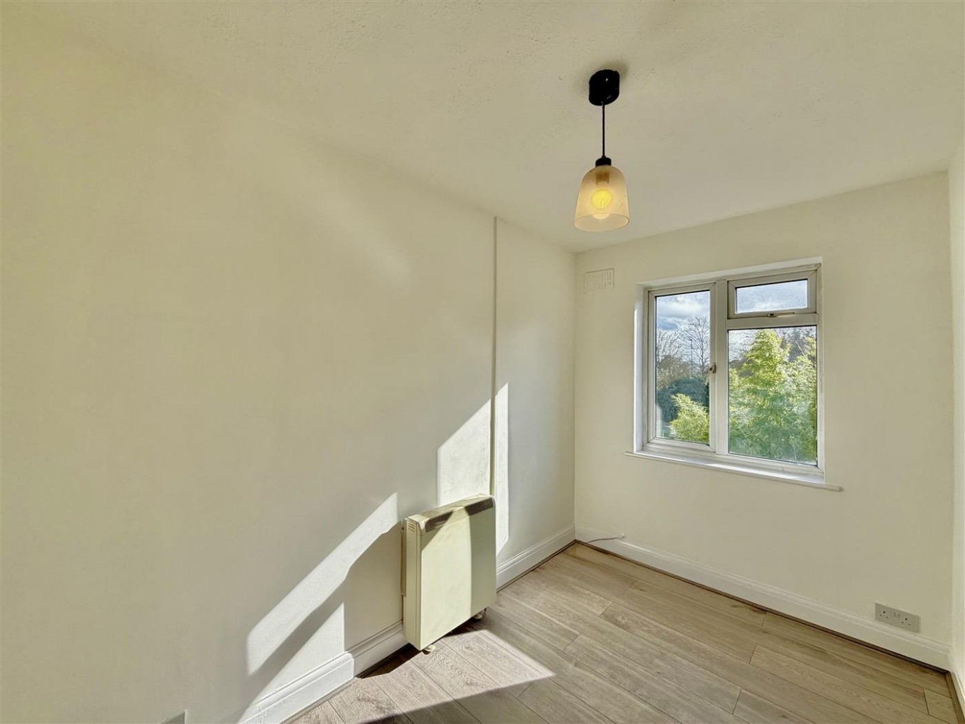Images for Fredellen, Alfred Road, Feltham, TW13