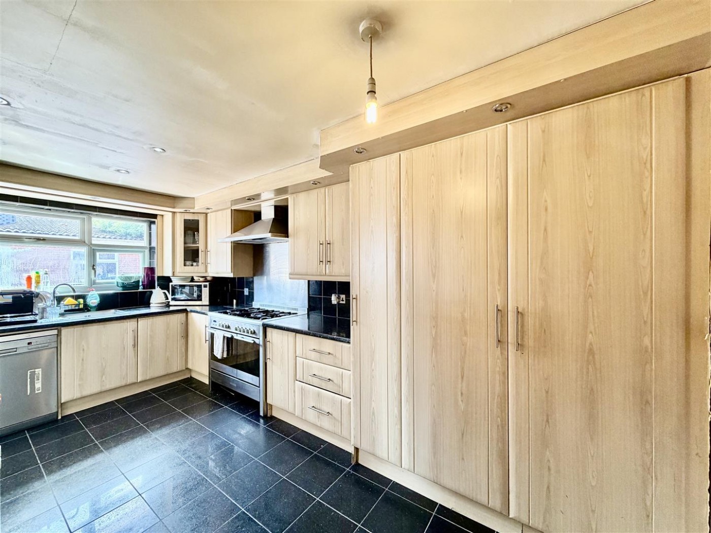 Images for Clunbury Avenue, Norwood Green, UB2