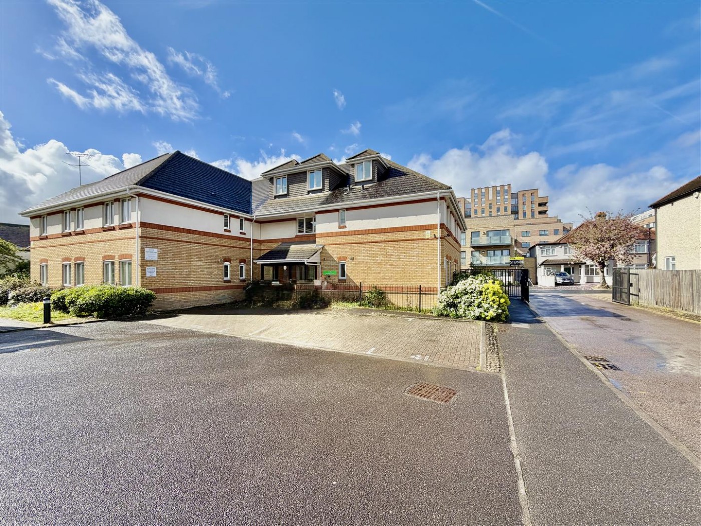 Images for Dominion Close, Hounslow, TW3