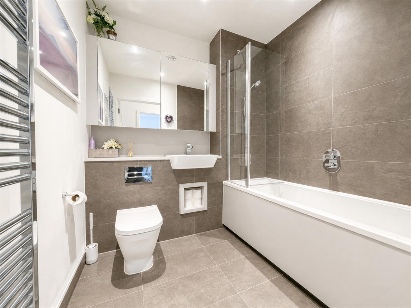 Images for Goodwin House, Selbourne Avenue, Hounslow, TW3