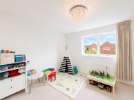 Images for Hunting Place, Heston, TW5