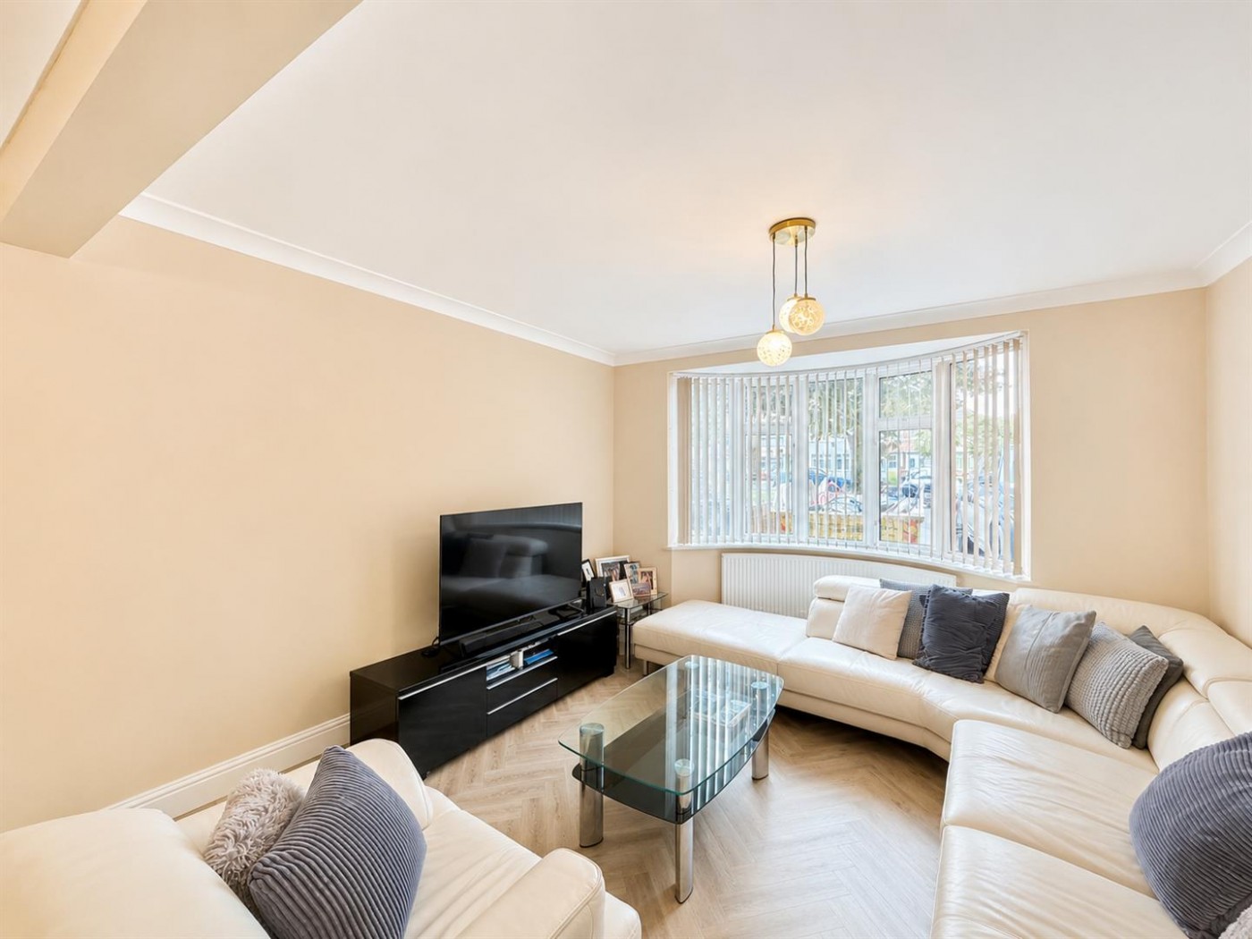 Images for Fern Lane, Heston, TW5