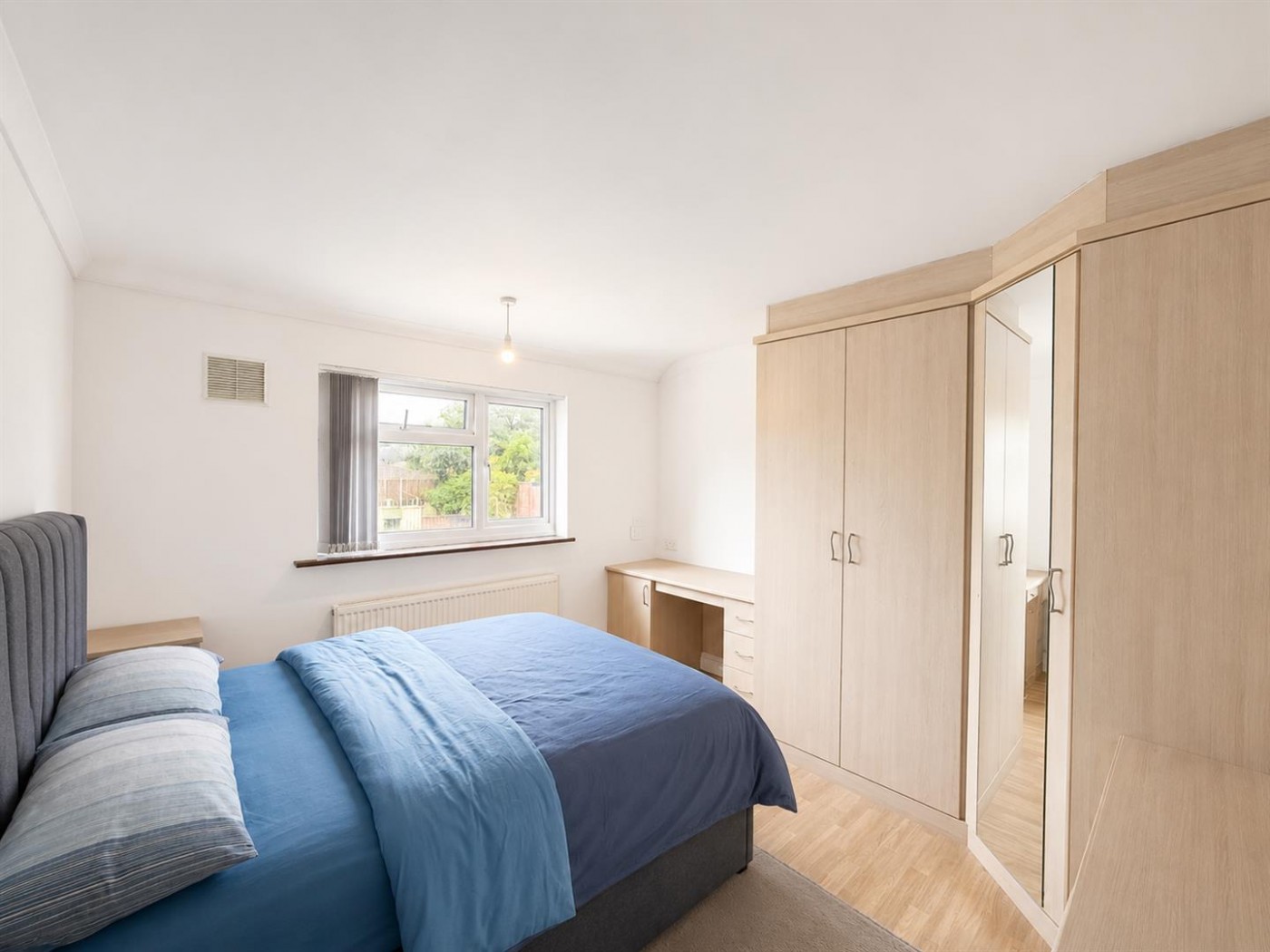 Images for Fern Lane, Heston, TW5