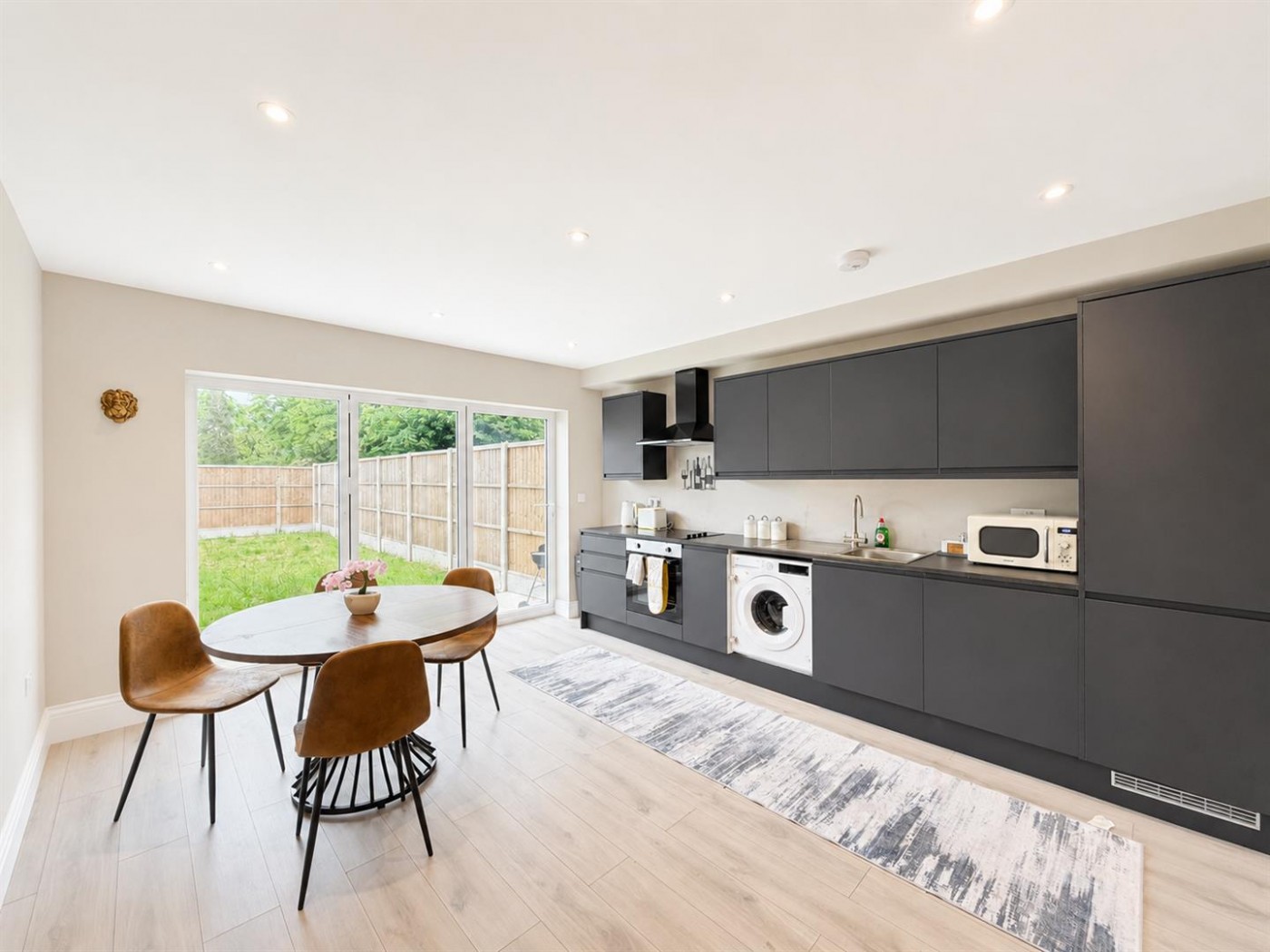 Images for Bath Road, Harmondsworth, West Drayton, UB7