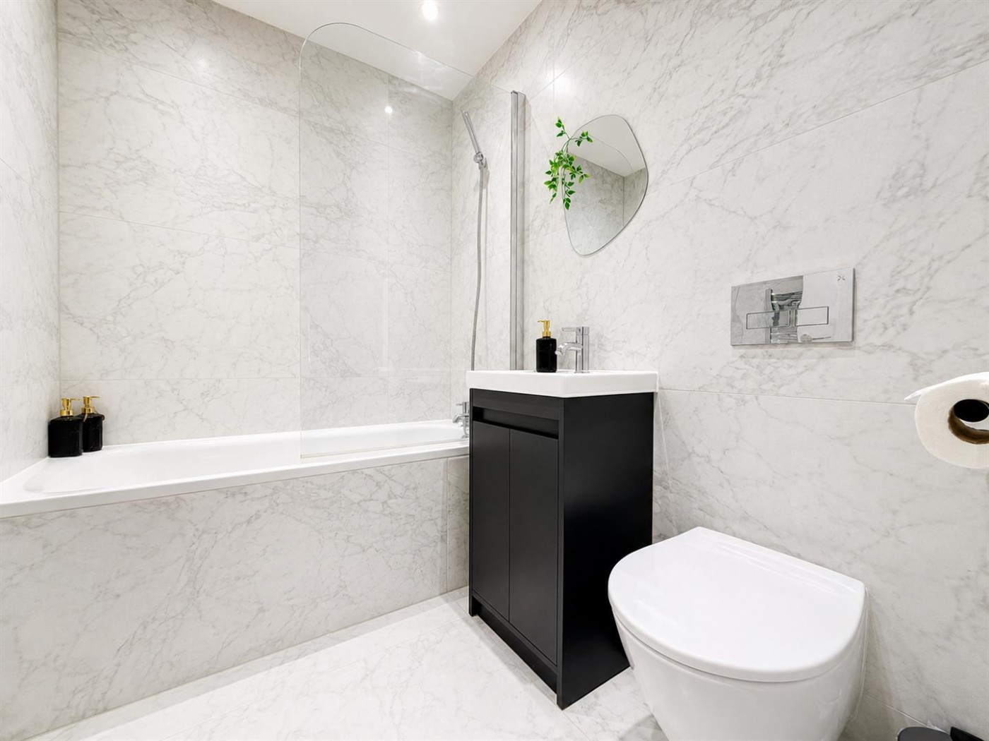 Images for Bath Road, Harmondsworth, West Drayton, UB7