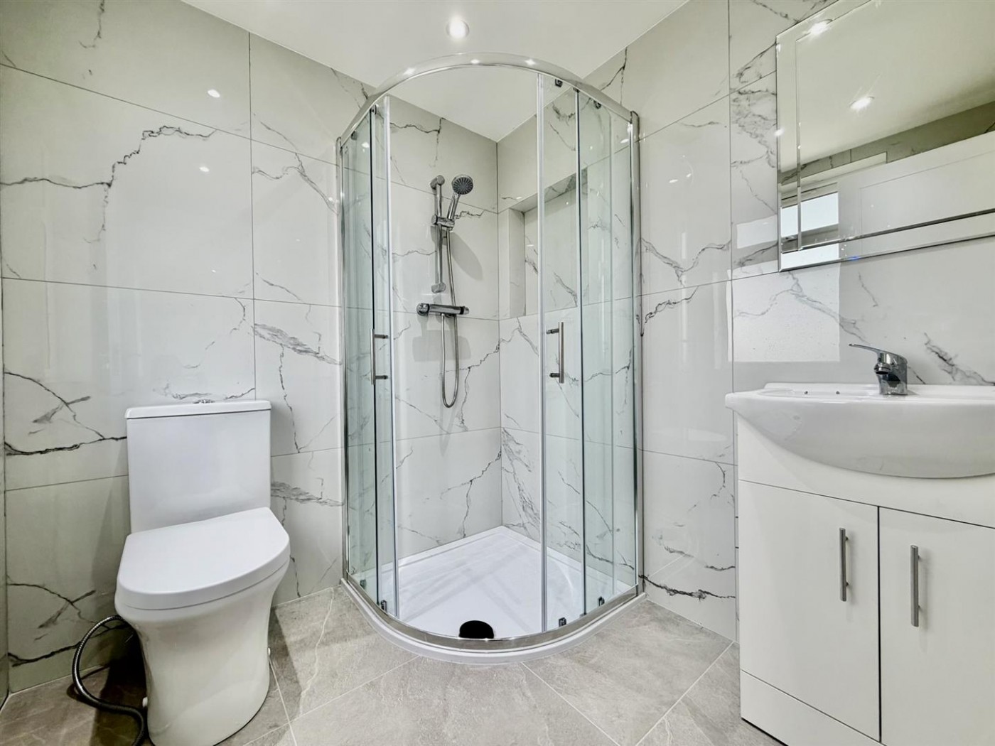 Images for Durham Avenue, Heston, TW5