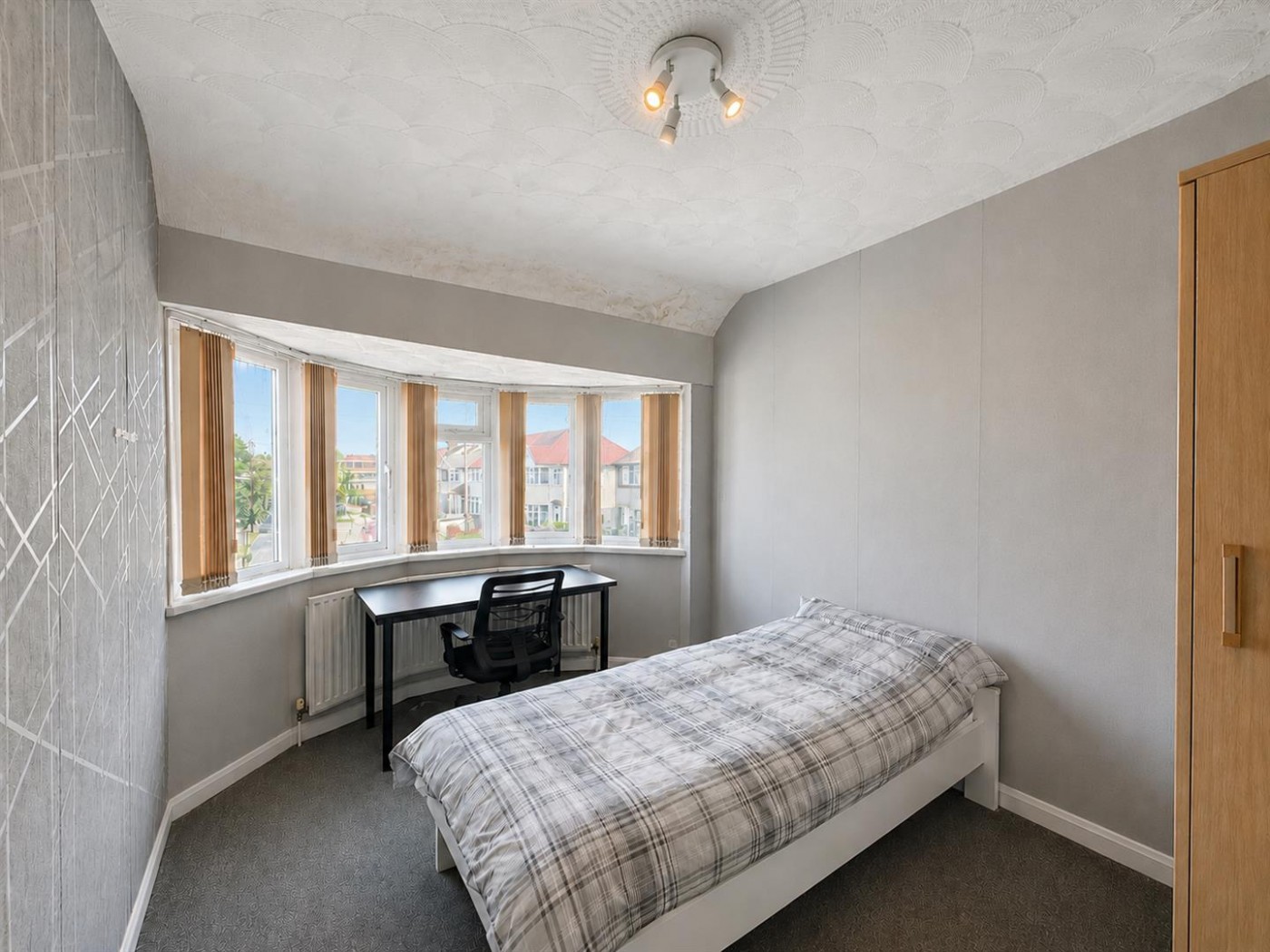 Images for St. Crispins Close, Southall, UB1