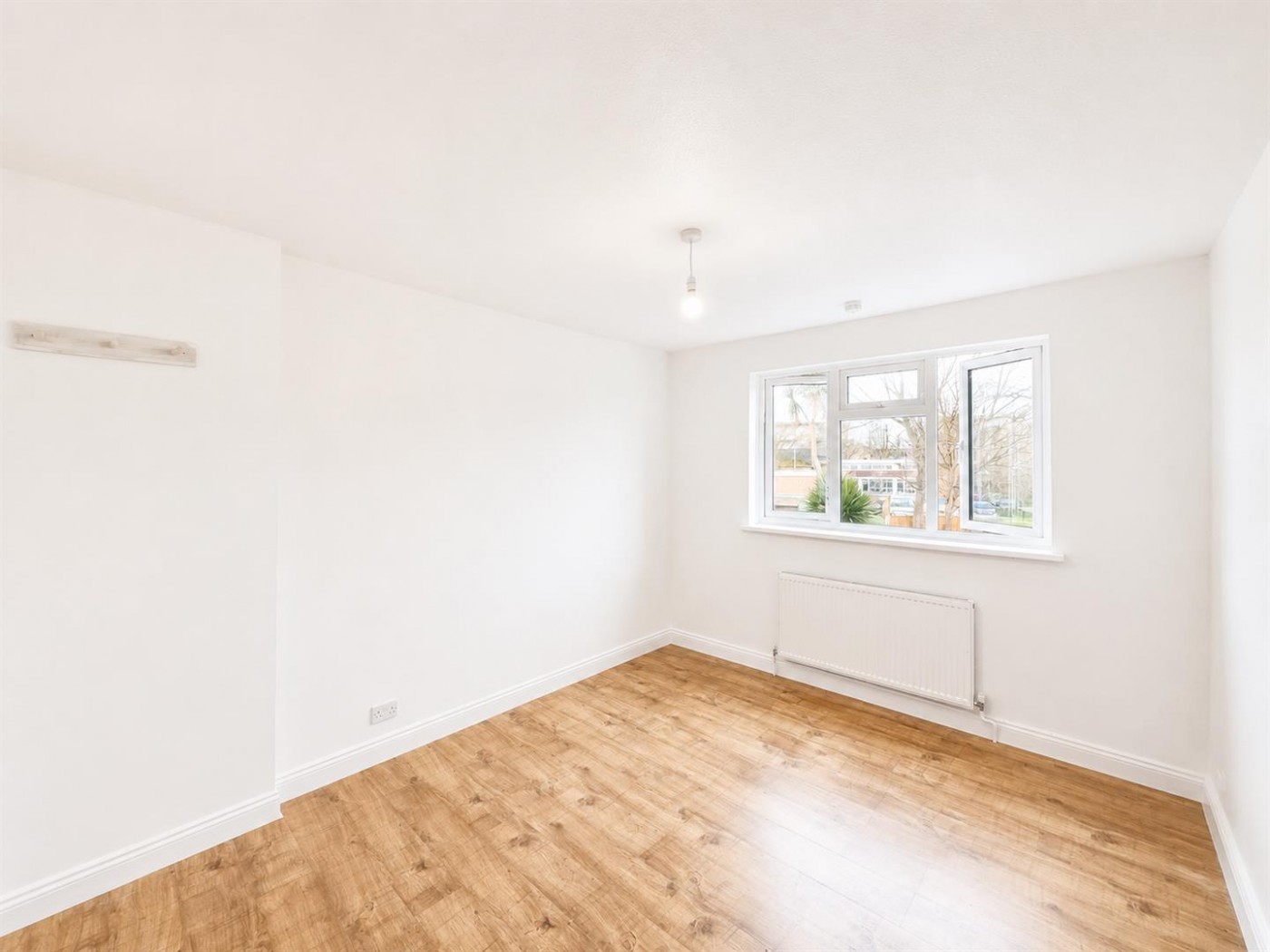 Images for Walnut Tree Road, Heston, TW5