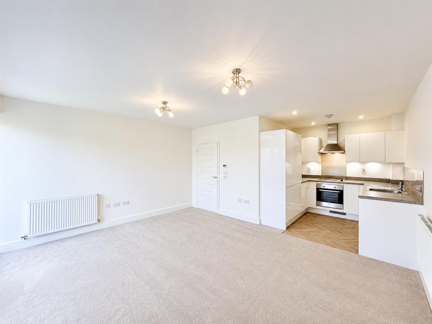 Images for Mayfair Court, Hunting Place, Heston, TW5