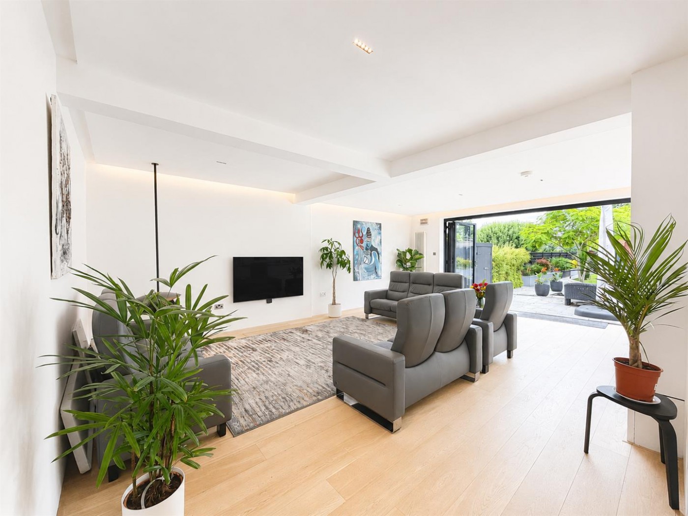 Images for Lingwood Gardens, Osterley, TW7