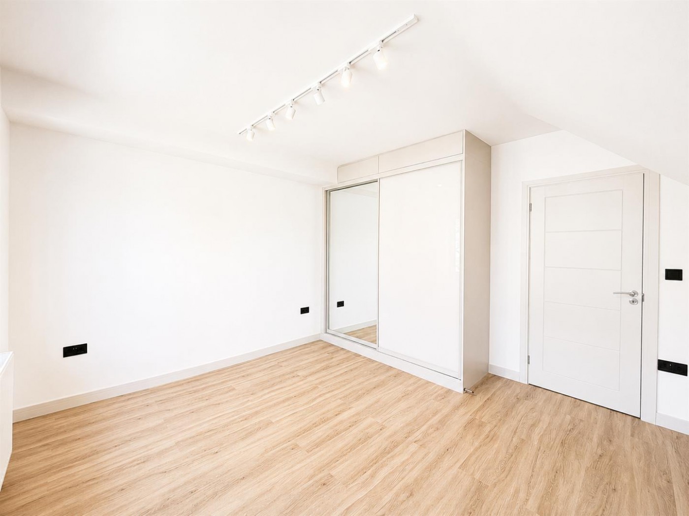 Images for Wellington Avenue, Hounslow, TW3