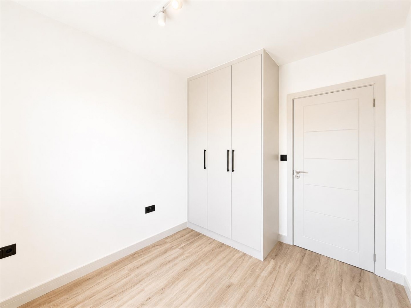Images for Wellington Avenue, Hounslow, TW3