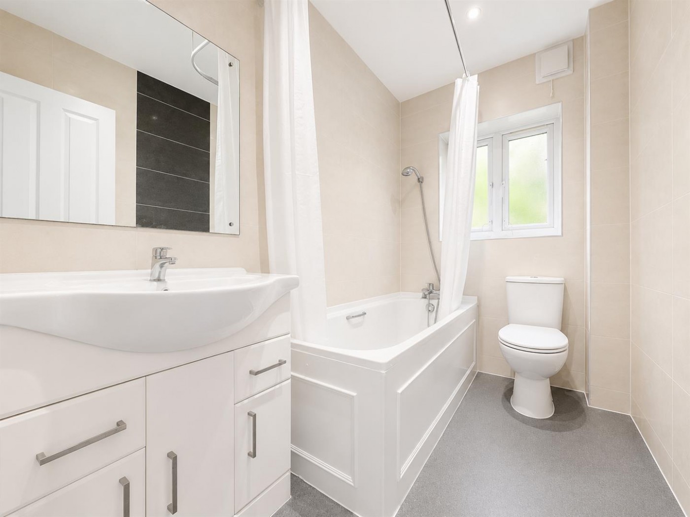 Images for Kavan Gardens, Cranford, TW5