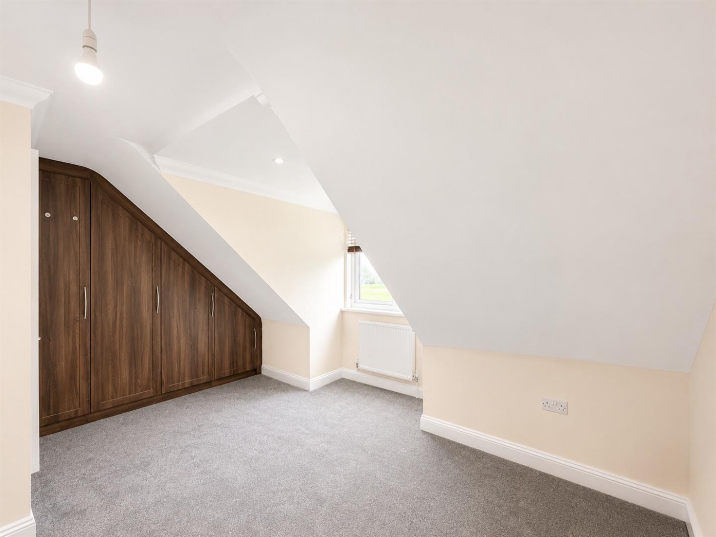 Images for Kavan Gardens, Cranford, TW5