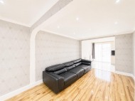 Images for Ash Grove, Heston, TW5