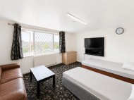 Images for Harlech Gardens, Heston, TW5