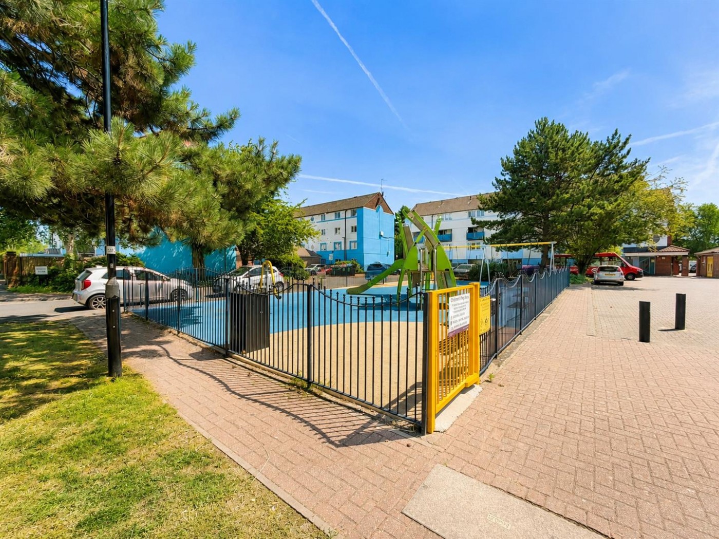 Images for Harlech Gardens, Heston, TW5