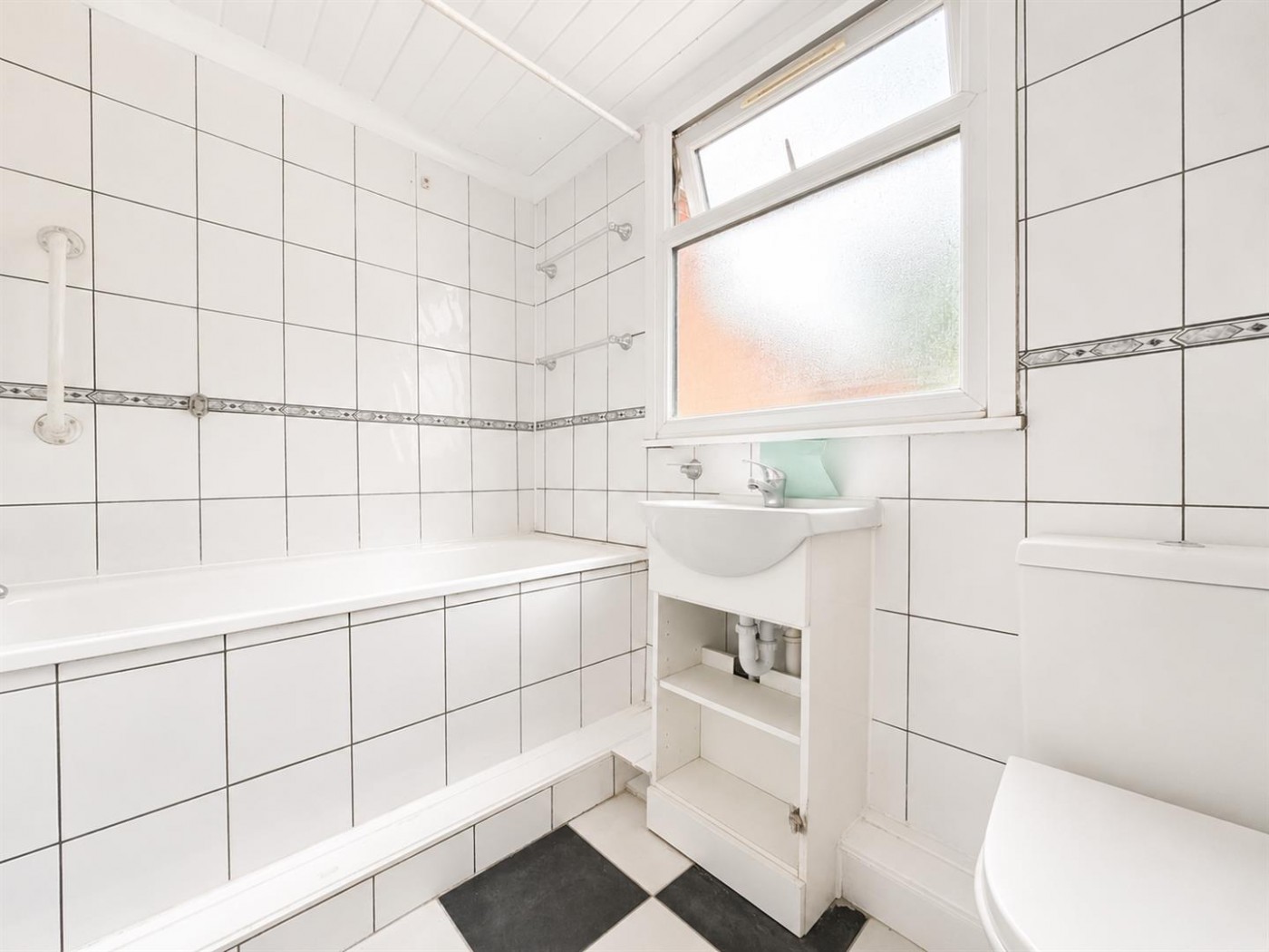 Images for Featherstone Road, Southall, UB2