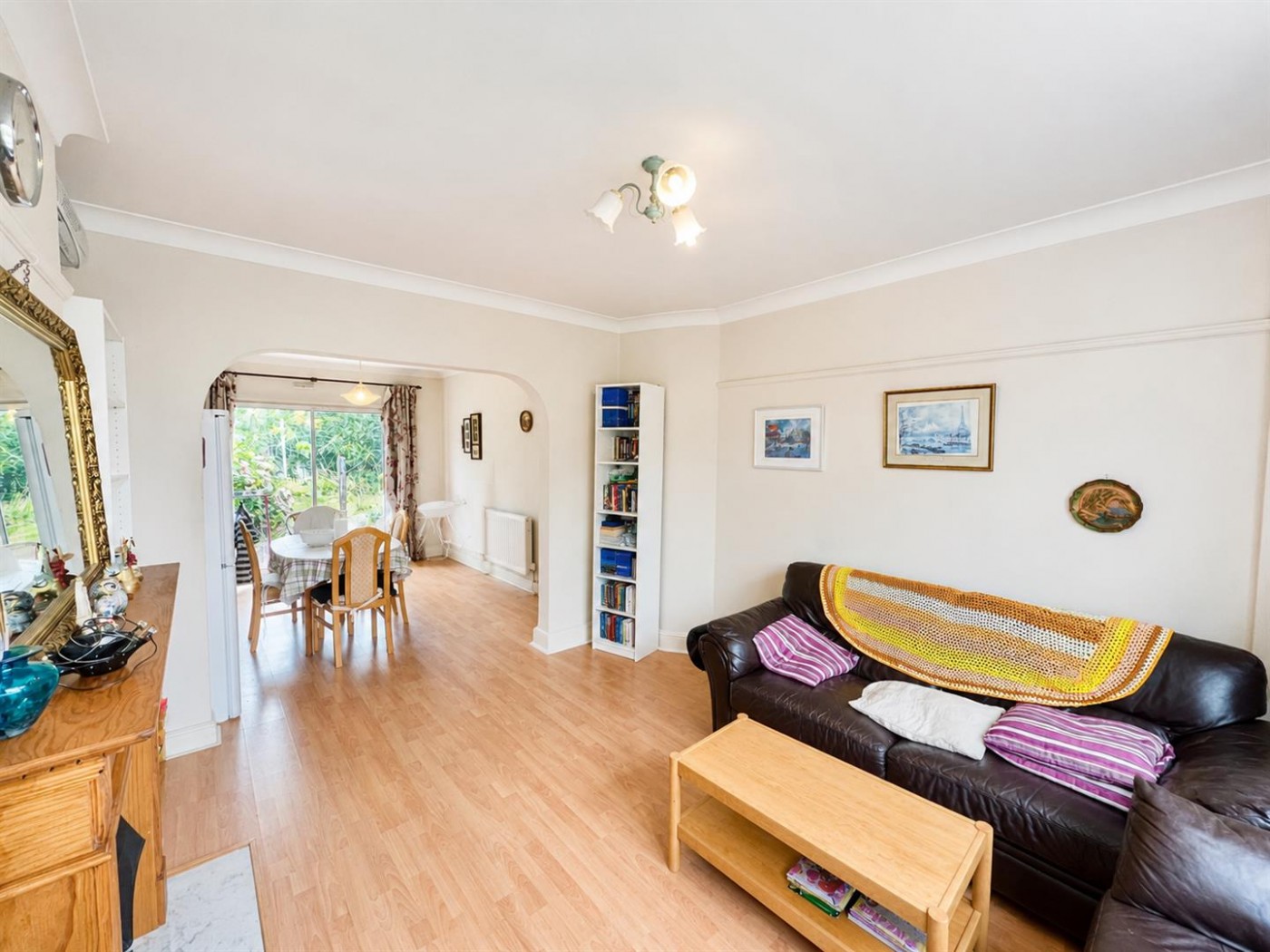 Images for Meadow Waye, Heston, TW5