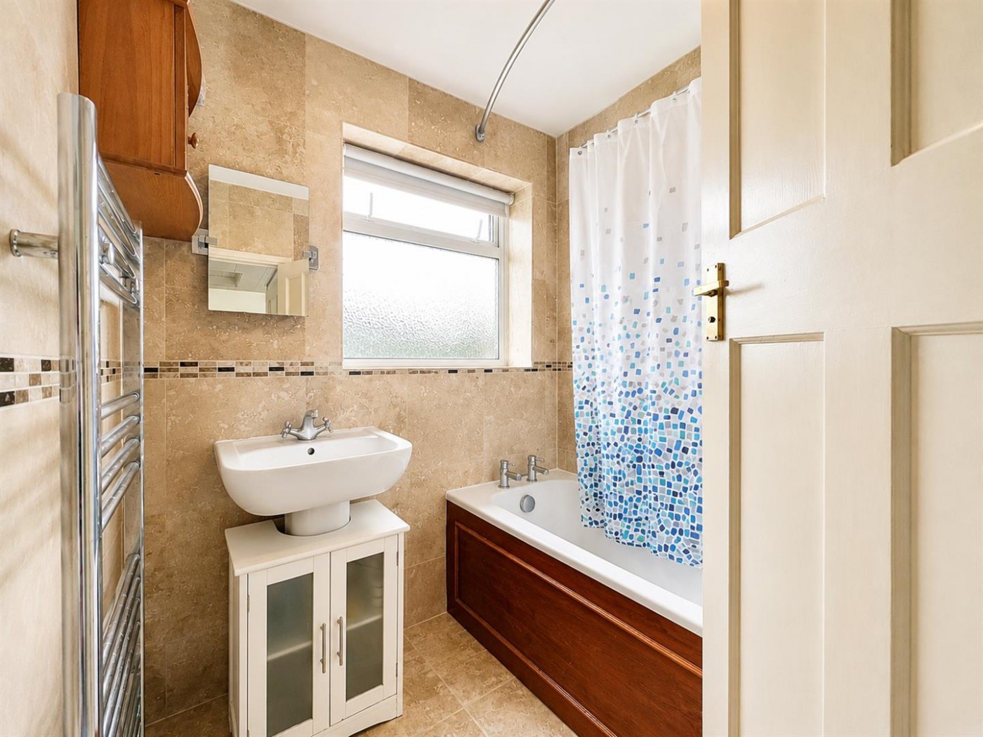Images for Meadow Waye, Heston, TW5