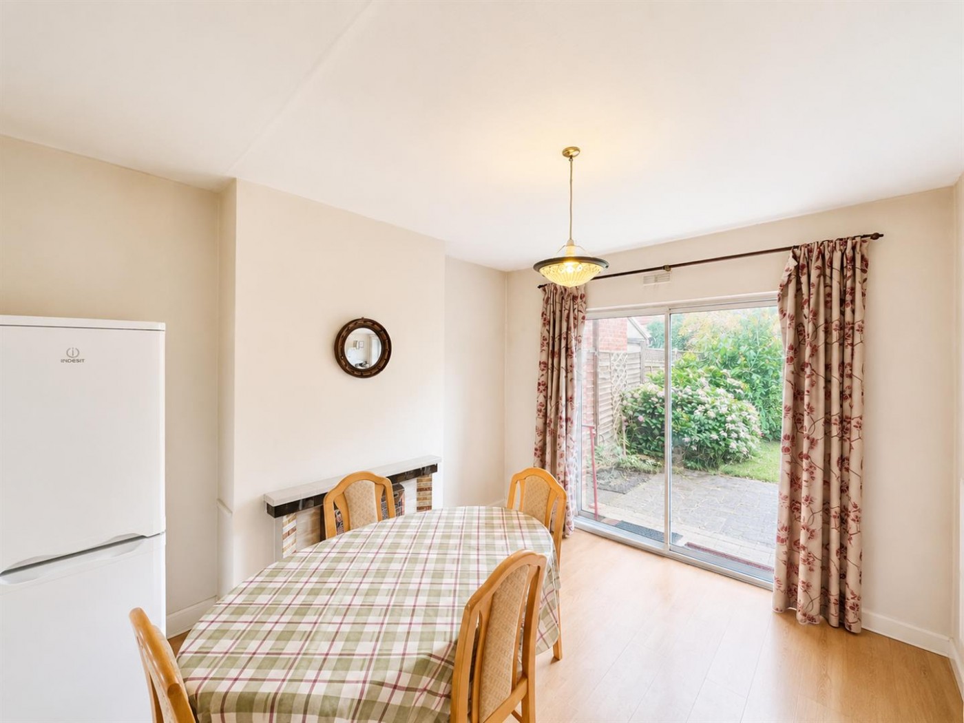 Images for Meadow Waye, Heston, TW5